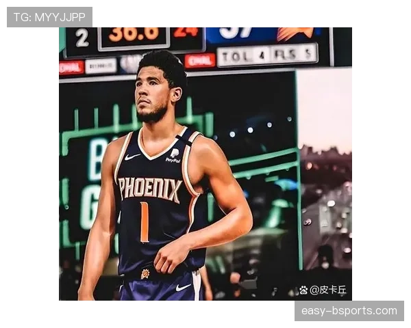 德文·布克无球跑动提升三分命中率 拉开队内得分差距